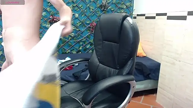 Snapshot of Waturox chatting on 17, 1, 2025 Waturox online show from 17, 1, 2025