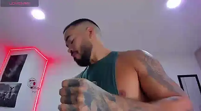 Snapshot of Alexander_Martines chatting on 26, 1, 2025 Alexander Martines online show from 26, 1, 2025