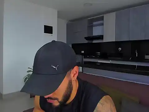 Snapshot of Alexander_Martines chatting on 20, 11, 2025 Alexander Martines online show from 20, 11, 2025