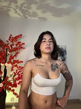 VictoriaHiill online show from 30, 4, 2026