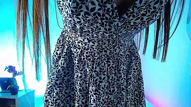 salomee star  online show from 8, 12, 2024