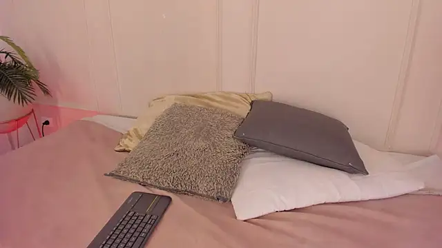 Mariapettit online show from 31, 3, 2026