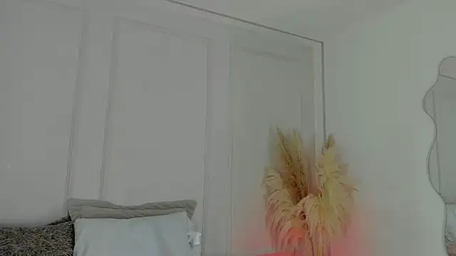 Mariapettit online show from 10, 6, 2026