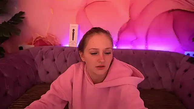 Snapshot of PamelaXX_ chatting on 27, 11, 2025 PamelaXX online show from 27, 11, 2025