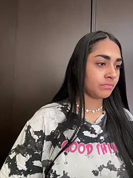 Snapshot of Charlotte_cute18 chatting on 13, 12, 2024 Charlotte cute18 online show from 13, 12, 2024