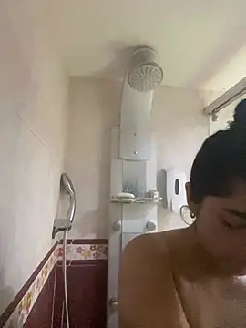 Snapshot of Charlotte_cute18 chatting on 14, 12, 2024 Charlotte cute18 online show from 14, 12, 2024