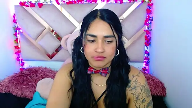 Snapshot of Charlotte_cute18 chatting on 21, 3, 2025 Charlotte cute18 online show from 21, 3, 2025