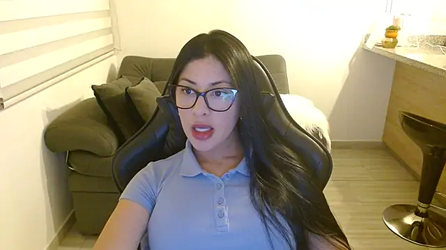 Charlotte cute18 online show from 21, 6, 2026