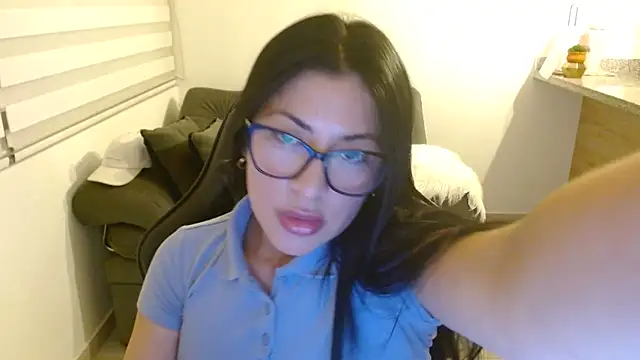 Charlotte cute18 online show from 22, 6, 2026
