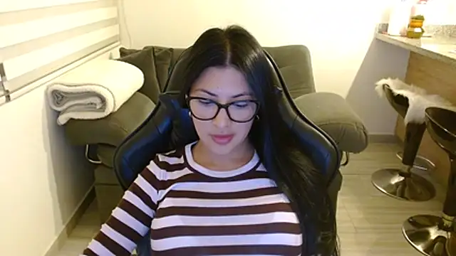 Charlotte cute18 online show from 7, 7, 2026