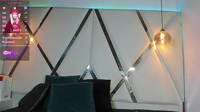 MarielQueenx online show from 6, 12, 2024