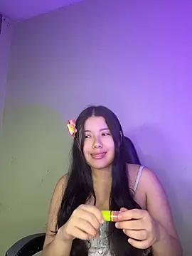 Snapshot of MarielQueenx chatting on 18, 6, 2026 MarielQueenx online show from 18, 6, 2026