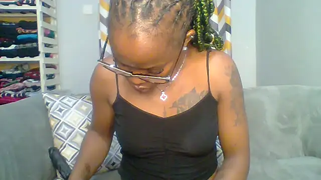 Petite 254 online show from 23, 3, 2026