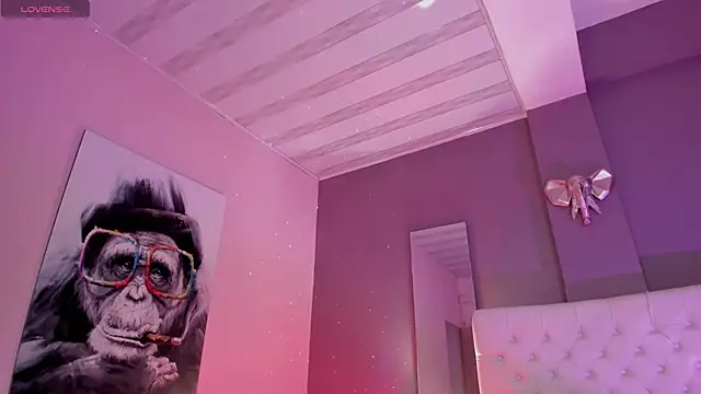 Snapshot of vega_roux chatting on 23, 3, 2025 vega roux online show from 23, 3, 2025