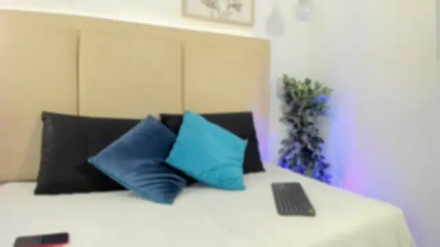 Natasha Smith09 online show from 12, 2, 2025