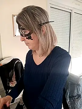 Snapshot of Rose_Libertine chatting on 16, 3, 2026 Rose Libertine online show from 16, 3, 2026