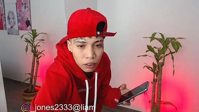 Jonesliam23 online show from 23, 12, 2024