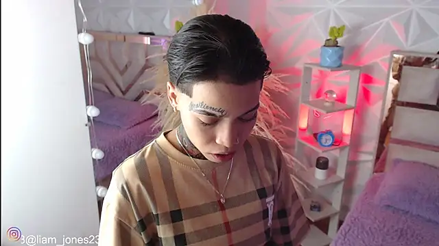 Jonesliam23 online show from 3, 10, 2025