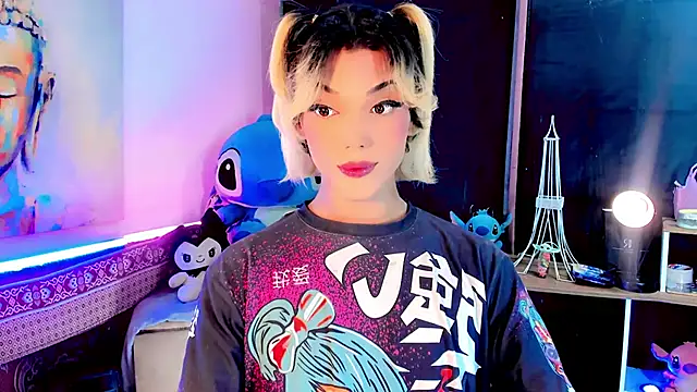 the-horus-girl online show from 8, 3, 2025