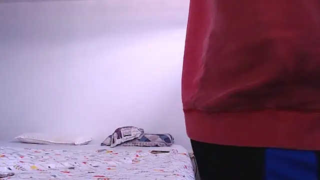 Snapshot of Sanit_Di chatting on 21, 12, 2025 Sanit Di online show from 21, 12, 2025