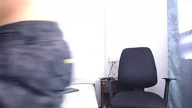 Snapshot of Sanit_Di chatting on 20, 2, 2026 Sanit Di online show from 20, 2, 2026