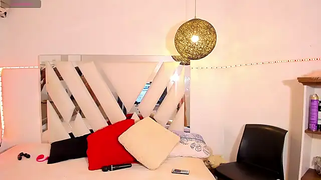 rose scottt online show from 26, 2, 2025