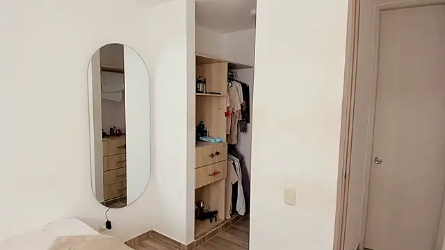 rose scottt online show from 13, 11, 2025