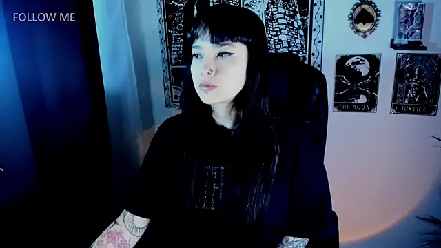Demongirl6666 online show from 7, 1, 2026