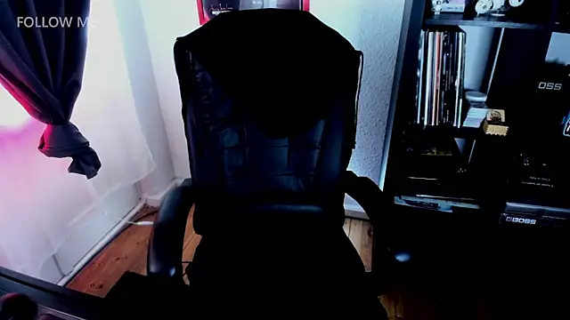 Demongirl6666 online show from 10, 6, 2026