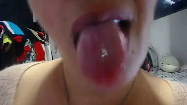 Snapshot of Sweeetness_Milf chatting on 25, 2, 2025 Sweeetness Milf online show from 25, 2, 2025