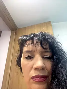 Snapshot of Sweeetness_Milf chatting on 8, 9, 2025 Sweeetness Milf online show from 8, 9, 2025