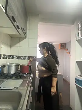 Snapshot of Sweeetness_Milf chatting on 26, 9, 2025 Sweeetness Milf online show from 26, 9, 2025