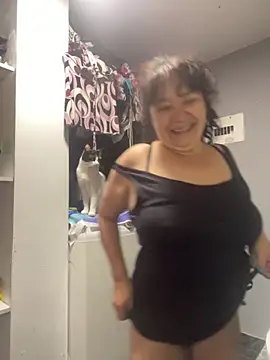 Snapshot of Sweeetness_Milf chatting on 30, 11, 2025 Sweeetness Milf online show from 30, 11, 2025