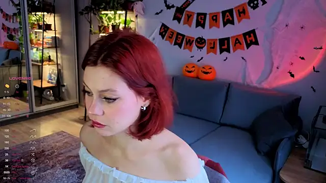 Snapshot of Your_Corvus chatting on 24, 10, 2025 Your Corvus online show from 24, 10, 2025