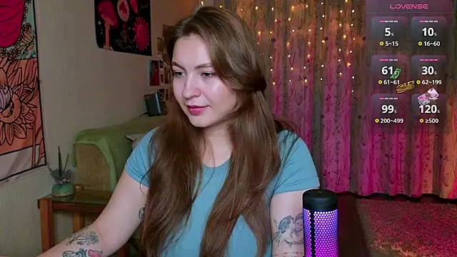 LisaCase online show from 28, 9, 2025