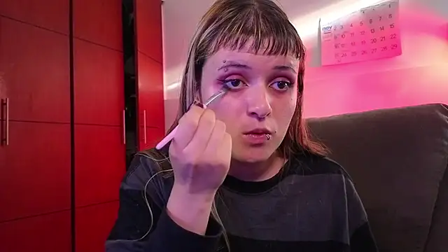 NEXT DOOR GIRL  online show from 1, 12, 2025