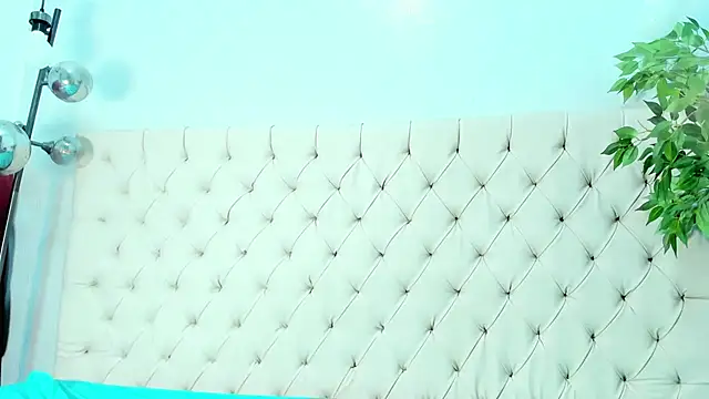 Briyit Doll online show from 20, 12, 2024