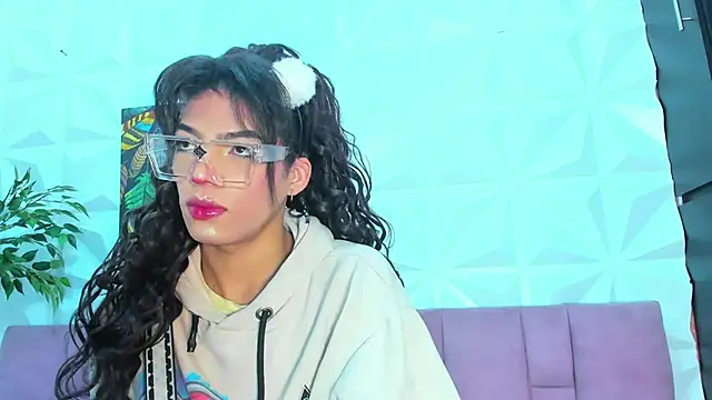 Briyit Doll online show from 15, 2, 2025