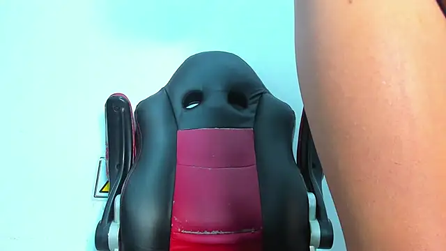 Briyit Doll online show from 23, 2, 2025