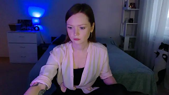 Snapshot of Allaria chatting on 3, 5, 2026 Allaria online show from 3, 5, 2026