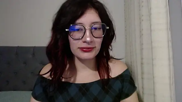 Snapshot of mariana124- chatting on 9, 1, 2025 mariana124- online show from 9, 1, 2025