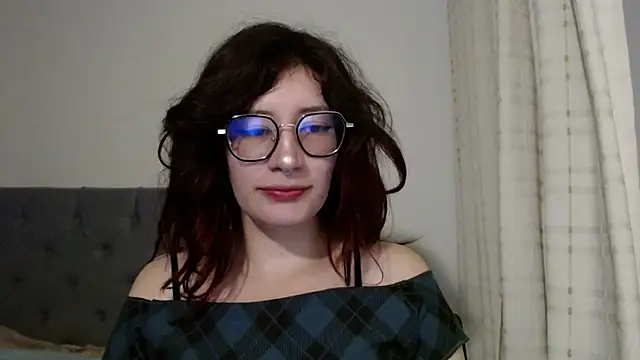 Snapshot of mariana124- chatting on 9, 1, 2025 mariana124- online show from 9, 1, 2025