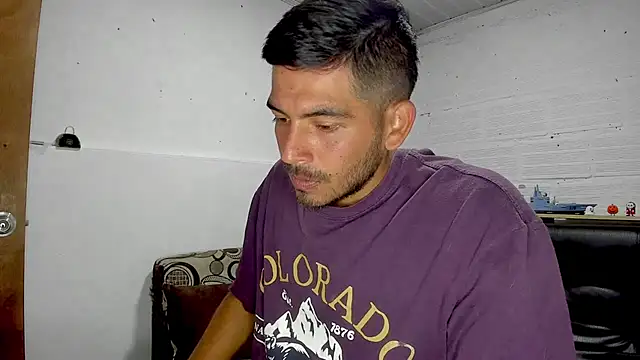 Snapshot of Himoreno25 chatting on 31, 1, 2025 Himoreno25 online show from 31, 1, 2025