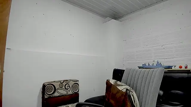 Snapshot of Himoreno25 chatting on 5, 2, 2025 Himoreno25 online show from 5, 2, 2025