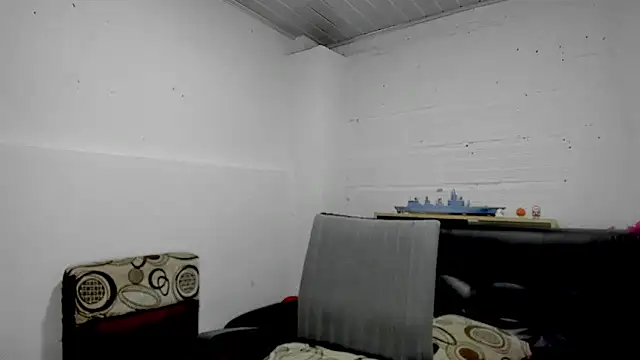 Snapshot of Himoreno25 chatting on 17, 2, 2025 Himoreno25 online show from 17, 2, 2025