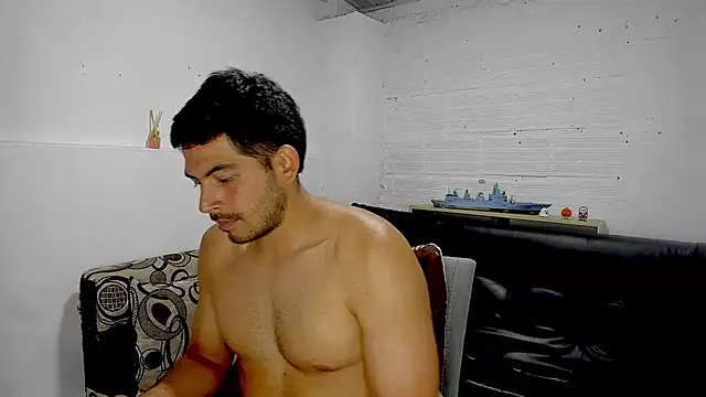 Snapshot of Himoreno25 chatting on 21, 2, 2025 Himoreno25 online show from 21, 2, 2025