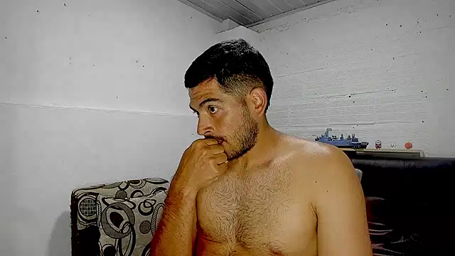 Snapshot of Himoreno25 chatting on 9, 3, 2025 Himoreno25 online show from 9, 3, 2025