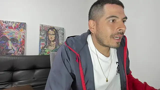 Snapshot of Himoreno25 chatting on 20, 10, 2025 Himoreno25 online show from 20, 10, 2025