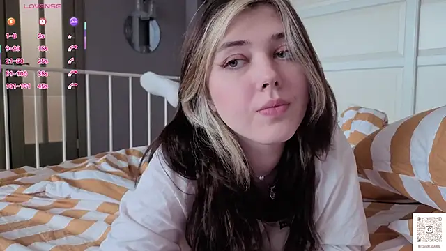 Snapshot of Vanessa_Walters chatting on 15, 2, 2026 Vanessa Walters online show from 15, 2, 2026