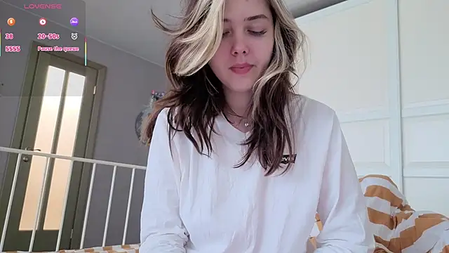 Snapshot of Vanessa_Walters chatting on 11, 3, 2026 Vanessa Walters online show from 11, 3, 2026